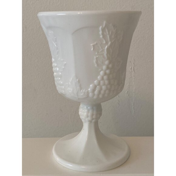White Milk Glass Water Goblet Stemware Grapes Leaves Replacement Vintage - Picture 6 of 12